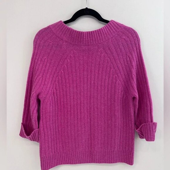 Saks Fifth Avenue 100% Cashmere Pink Sweater Size Small - Picture 2 of 6